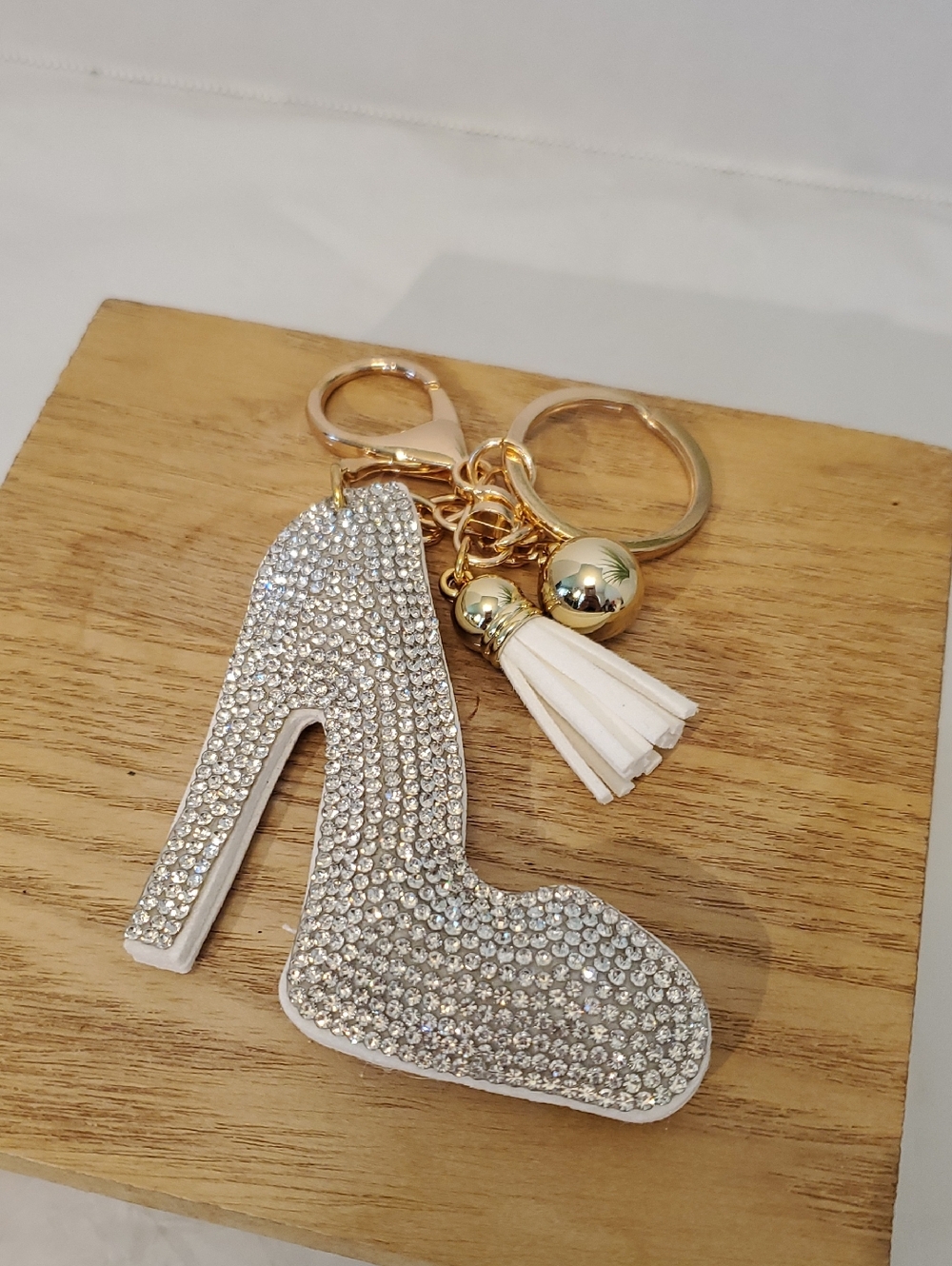 Gold Rhinestone High Heel Keychain with White Tassel. NWOT - Picture 2 of 2